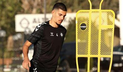 Altay’da Arif Yanarlı imzaladı
