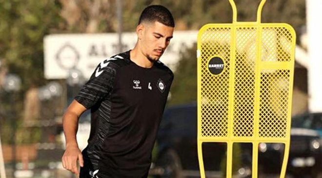 Altay’da Arif Yanarlı imzaladı