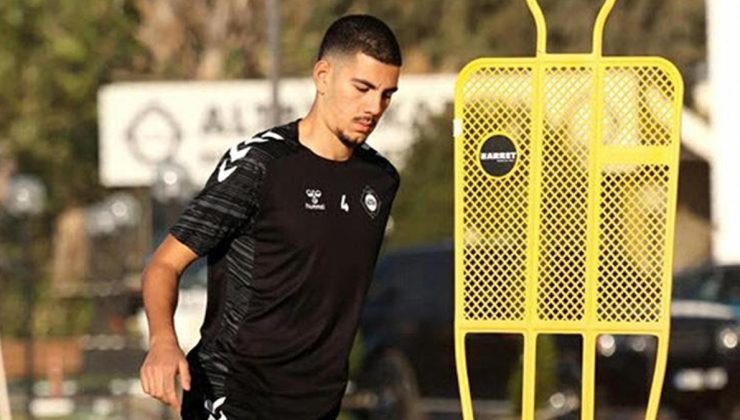 Altay’da Arif Yanarlı imzaladı